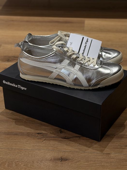 Продам оригинал кроссовки Onitsuka Tiger