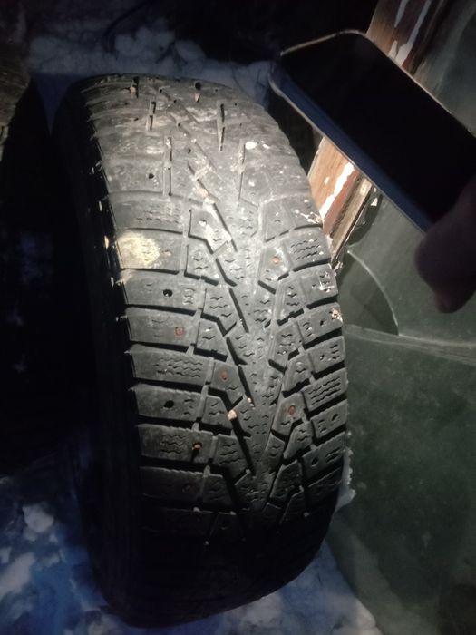 Шины зимние комплект