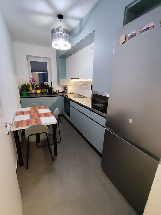 Închiriez apartament cu 2 camere in Tractorul