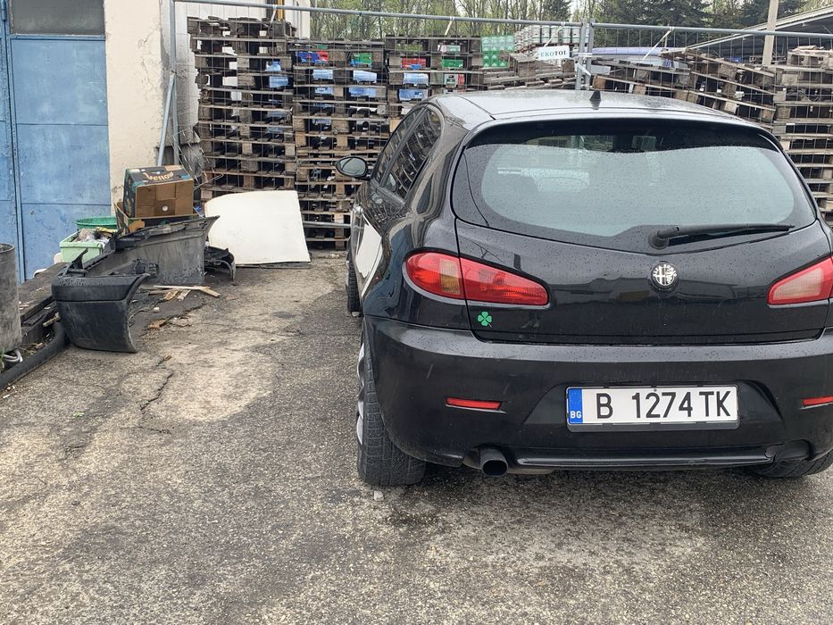 Продавам алфа ромео 147