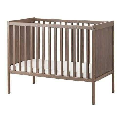 Бебешко креватче / кошара IKEA Sundvik кафяво 2в1 + матрак