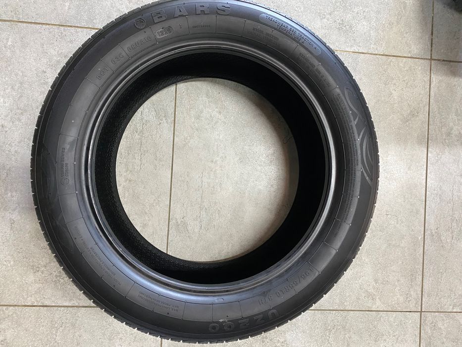Bars UZ200 195/55R16