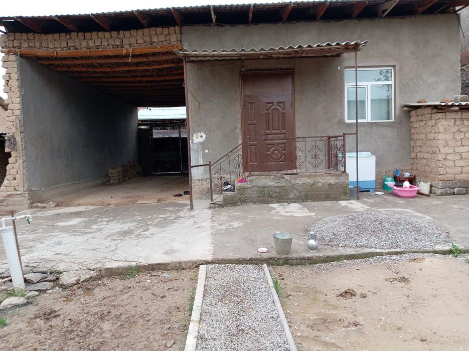 Продается дом.  Uy sotiladi.