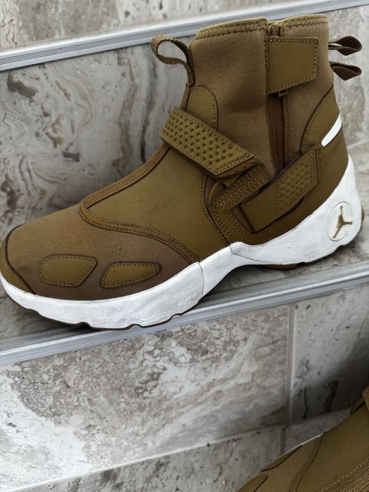 Jordan маратонки 43 номер оригинални