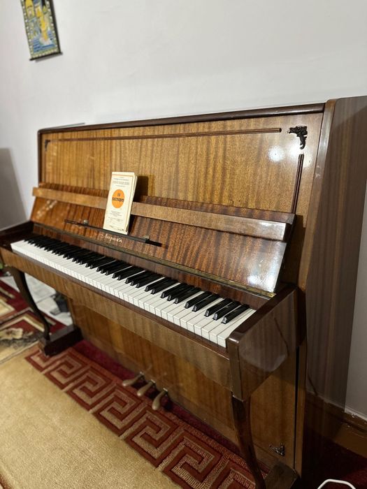 Пианино Лирика 87