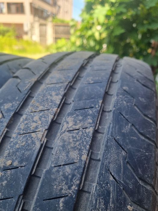 Set 4 anvelope continental vara  215 /65/R16 C