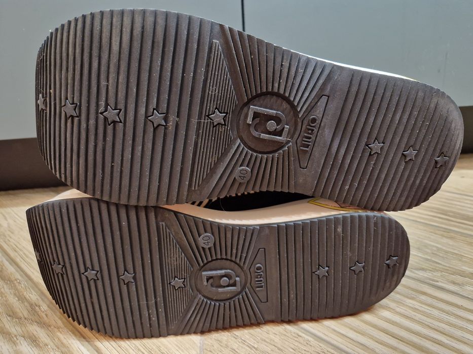 Оригинални дамски сникърси LIU.JO Резервирани  !