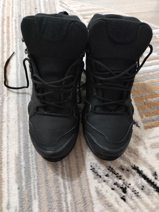 Продам обувь в хорошем состоянии.