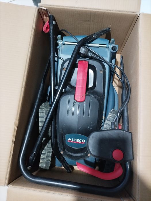 Газонокосилка новый