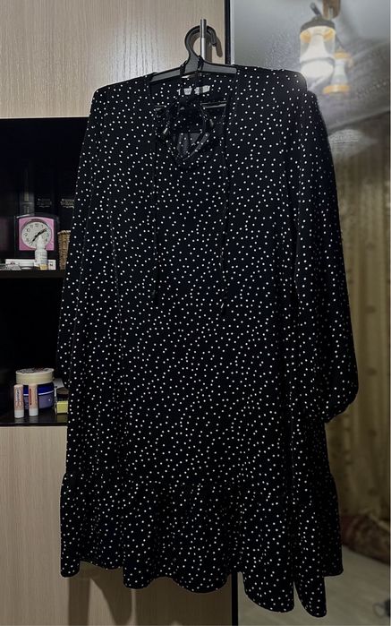 Платье в горошек 17 000тг