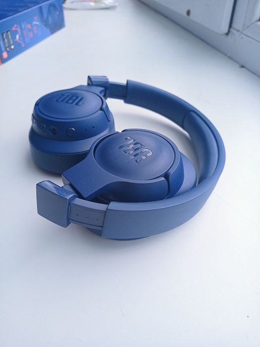 Bluetooth-наушник JBL Tune 720BT ориг