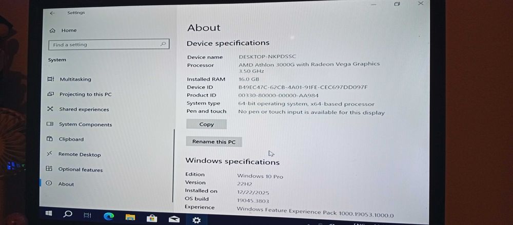 Vând PC Asus complet funcțional