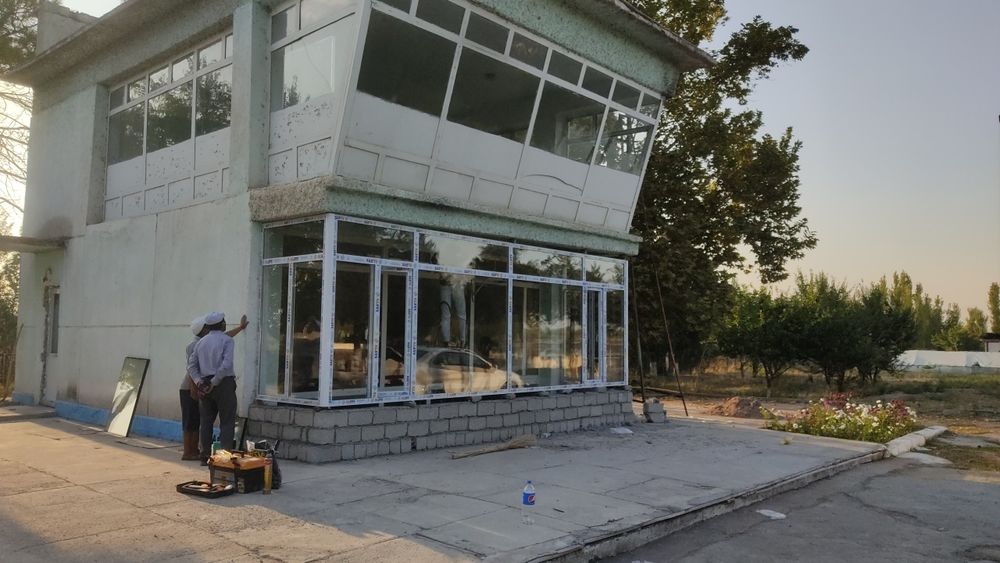 Akfa Alumin va Pvx profillaridan sifatli va arzon ewik va romlar
