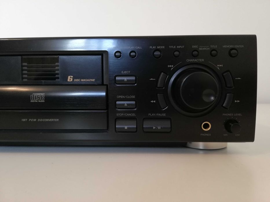CD Player Automatic changer JVC model XL-M 516 - Impecabil/Malaysia