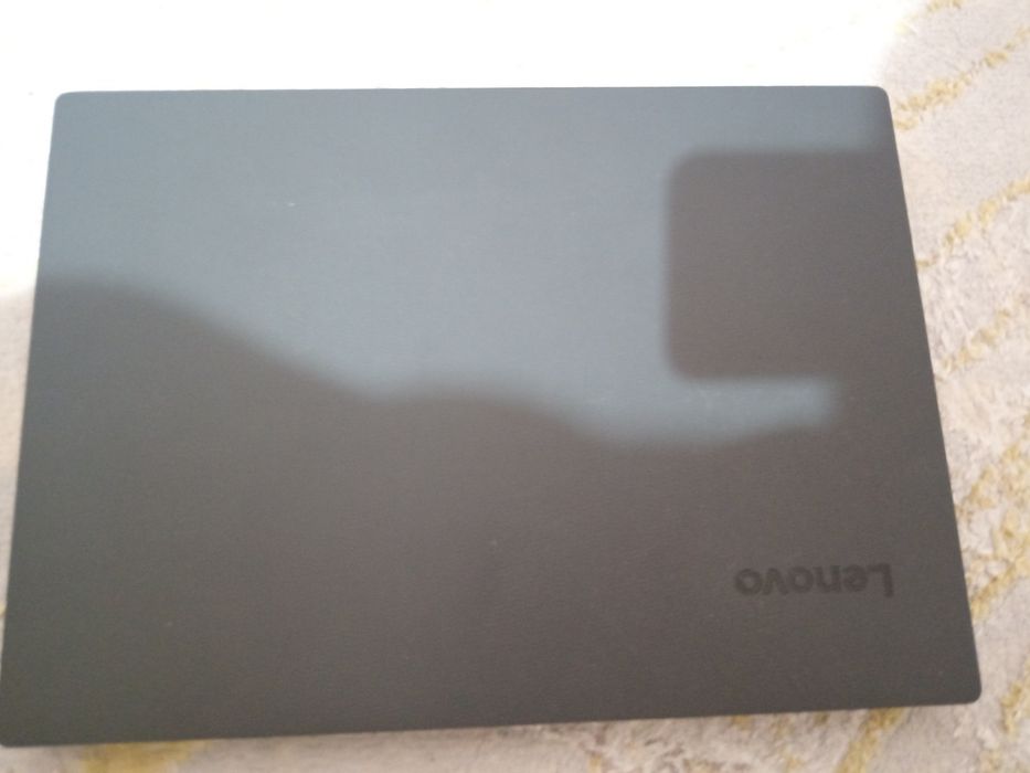 Lenova 256gb ssd 1tb hdd i3