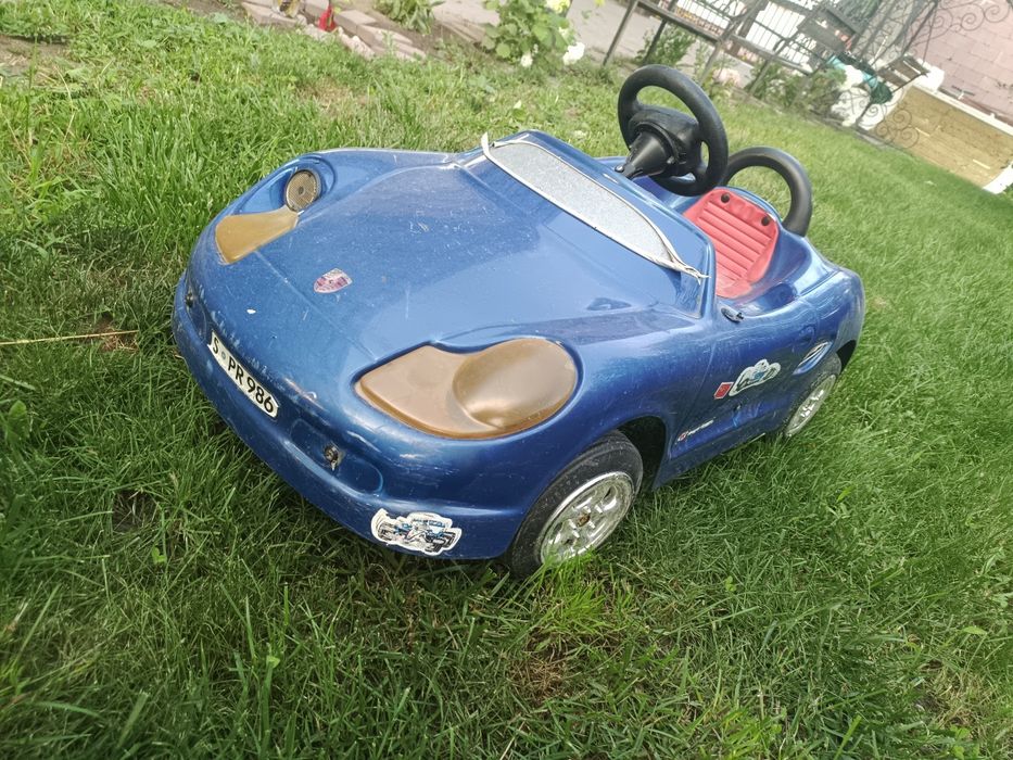 автомобиль детский на педалях