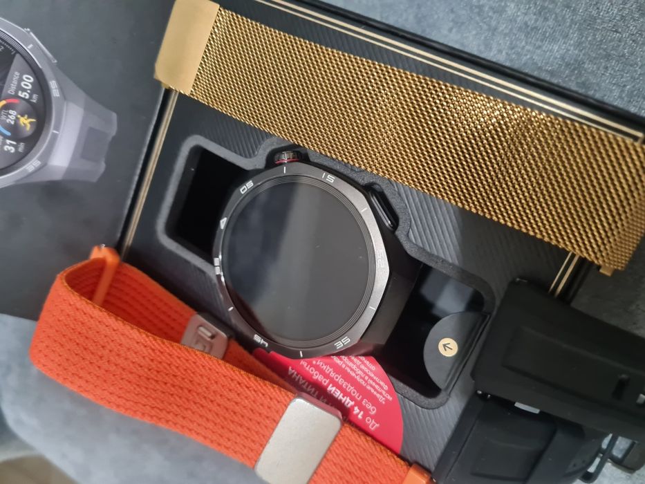 Продам смарт часы Huawei GT5 Pro