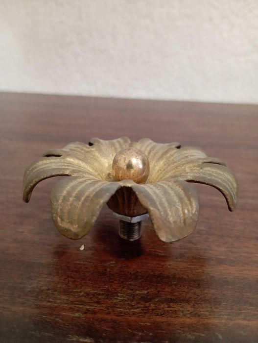 Три броя месингови цветя - орнаменти месинг