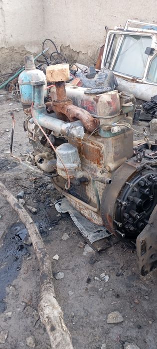 Yumizi traktor zapchaslari.