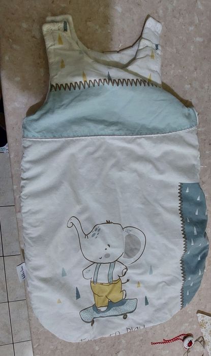 Ново яке с 2 лица за 2-3 г, Нов СПАЛЕН чувал за 6 м ,ватиран клин