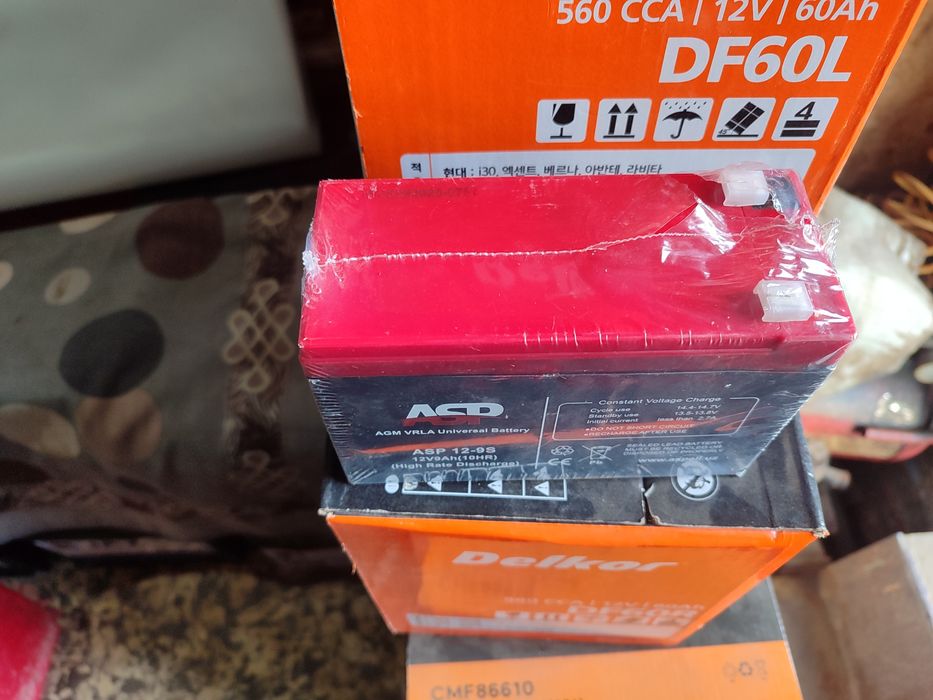 Продам новый аккумулятор 12в 9 ампер для скутера или детской машины