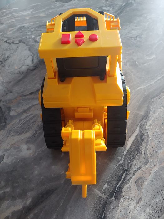 Бъги с дистанционно управление и детски булдозер Caterpillar