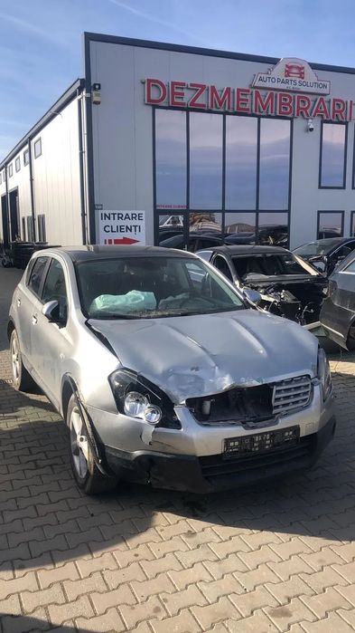 Dezmembram Nissan Qashqai 2.0 DCI 4x4 Aut an fabr. 2007