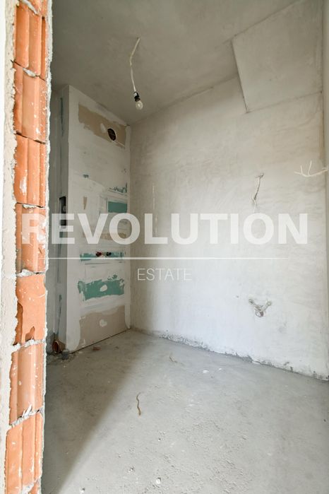 Продава се Тристаен апартамент в София, Овча купел - 106 кв.м за 1727 €/кв.м - Снимка #8