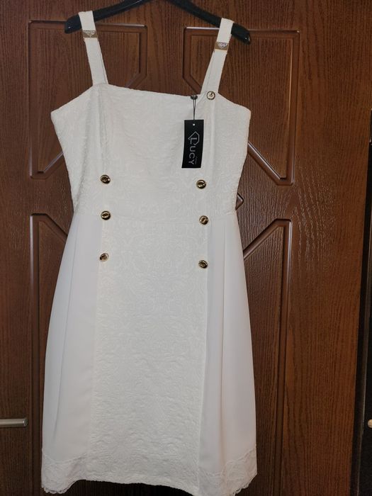 Бяла рокля Lucy Луци