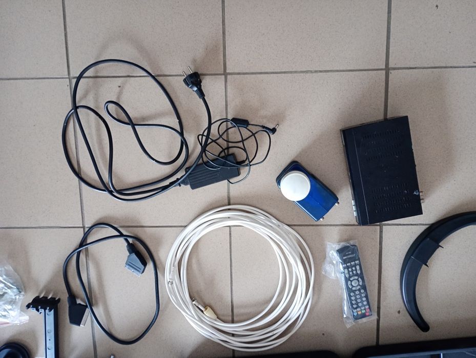 Satelit mobil rulota camping camion25