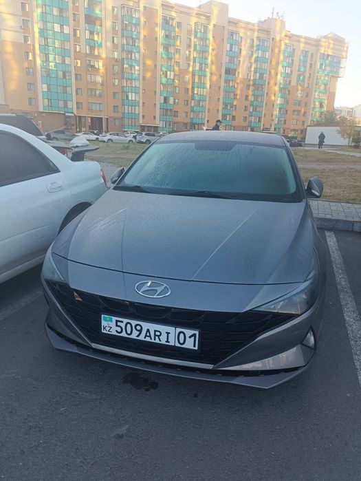 Hyundai Elantra 1.6 AT 2021