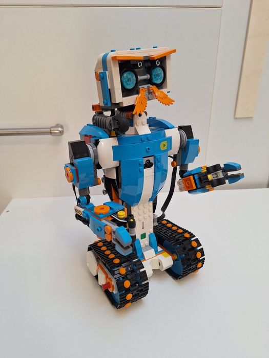 LEGO BOOST Creative Toolbox (17101) - complet