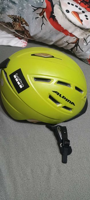 Ски каска Alpina зелена