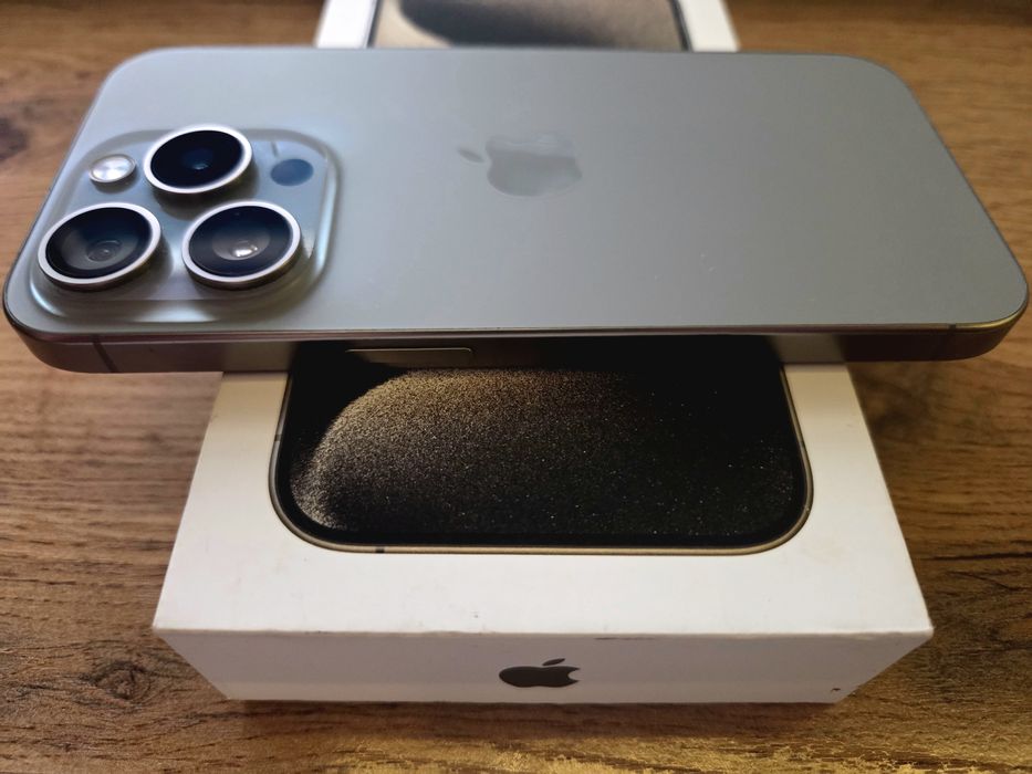 Iphone 15 pro 256 gb.