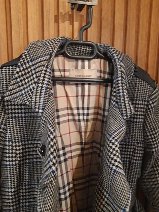 Палта BURBERRY , MANGO, ZARA и Katerina