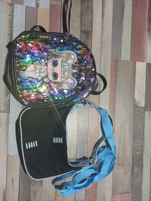 Vând geantă pentru copii