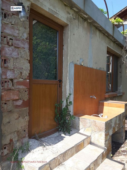 Къща в Плевен, област-гр.Белене площ 180 цена 100000