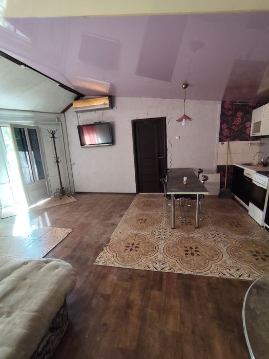 Здам часть дома ,вход отдельный