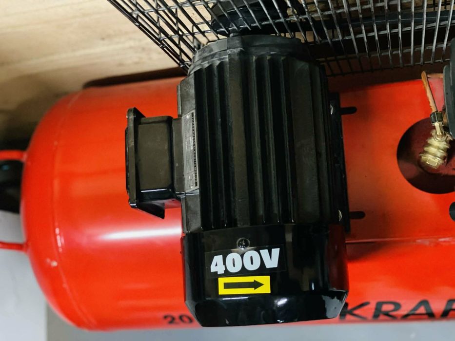 Compresor aer  200litri 380 alimentare curent