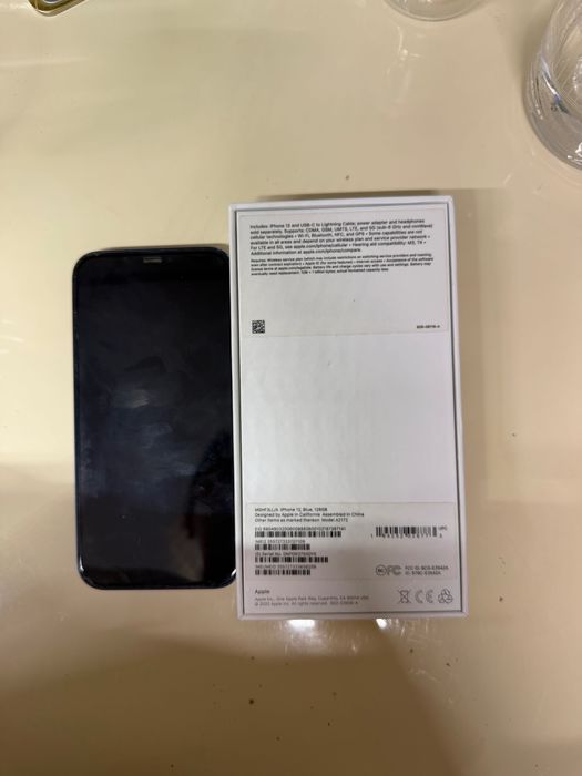 Продам IPhone 12, 256 гб