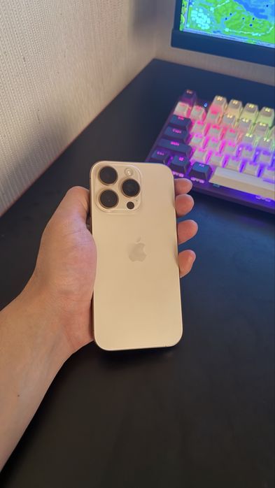 Iphone 16 pro desert
