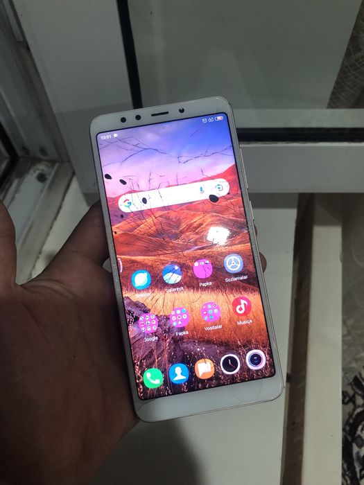 Iphone 6s plus, redmi 5, black berry