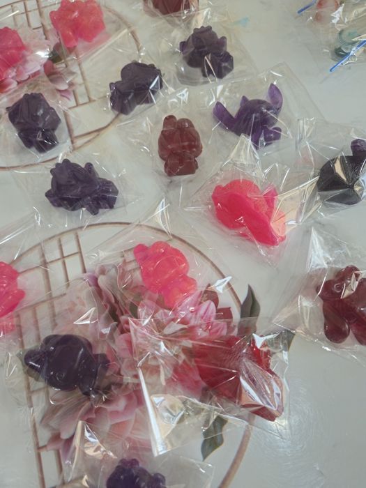 Продам мыло и фигурки из гипса