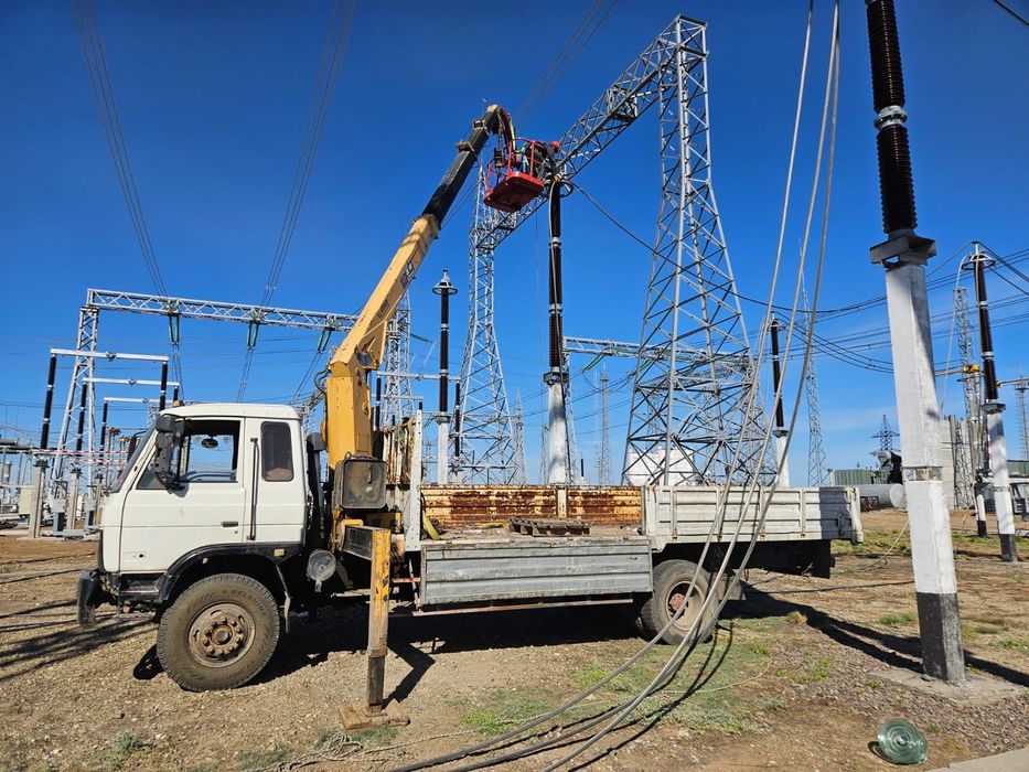 Подается манипулятор