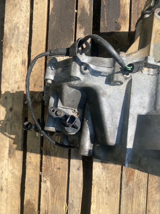 Скоростна кутия за мазда примаси 2.0 дизел