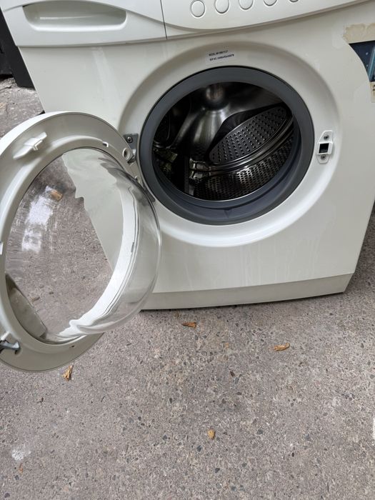 Сотилади стиральные сапчасга пачимлиги кетган колган жойи ишлайди