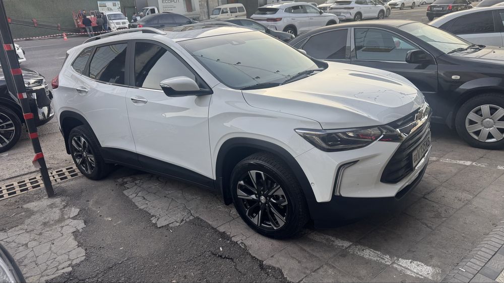 Treker srochna sotiladi 2022 toza