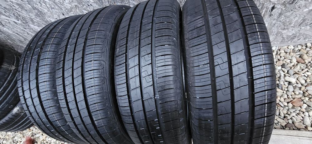 Anvelope Goodyear EficientGrip Performance Electric 195/60 R18 96H