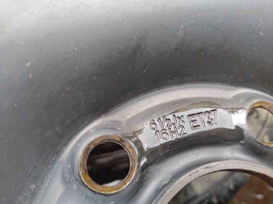 Опел 16ц  гуми с джанти