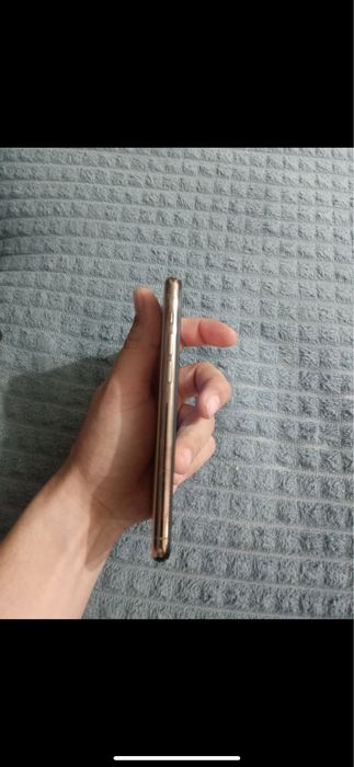 Продам айфон 11 про на 64